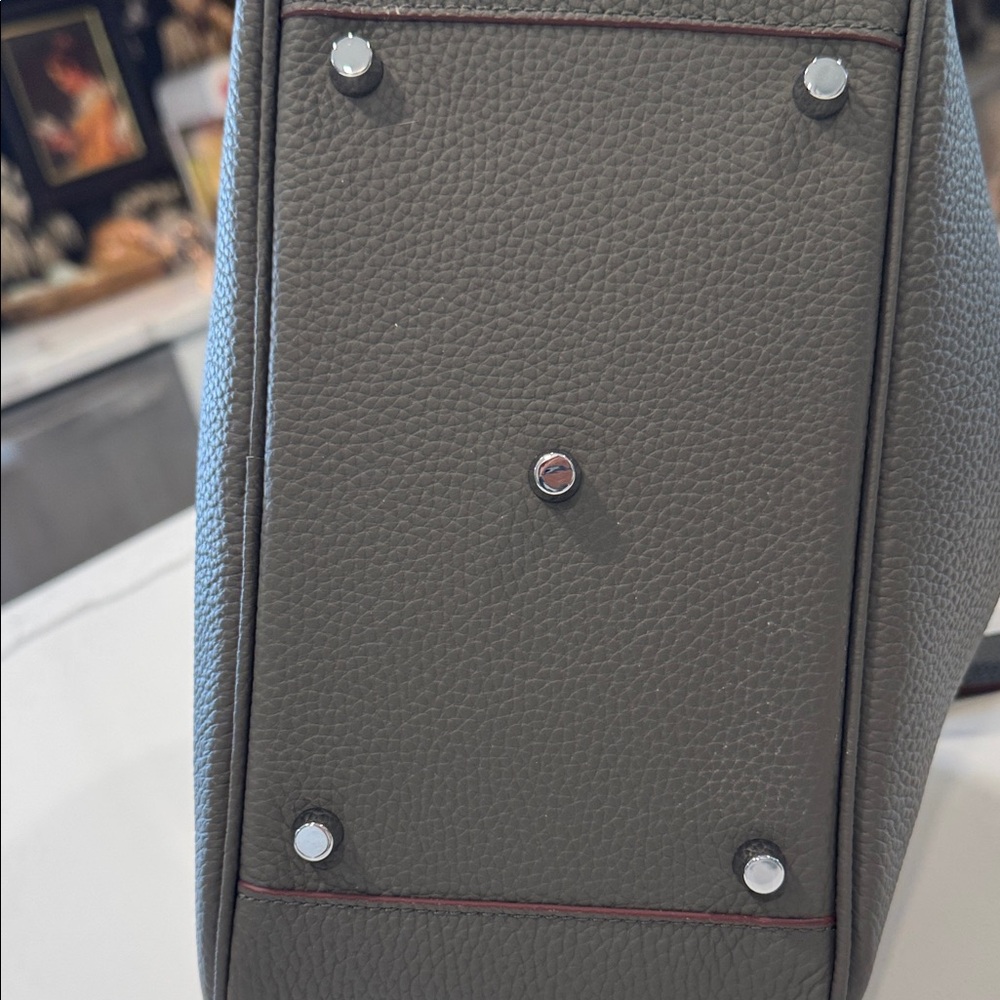 Lindy Stlye Genuine Leather Bag NWT, Never Used - Picture 4 of 7
